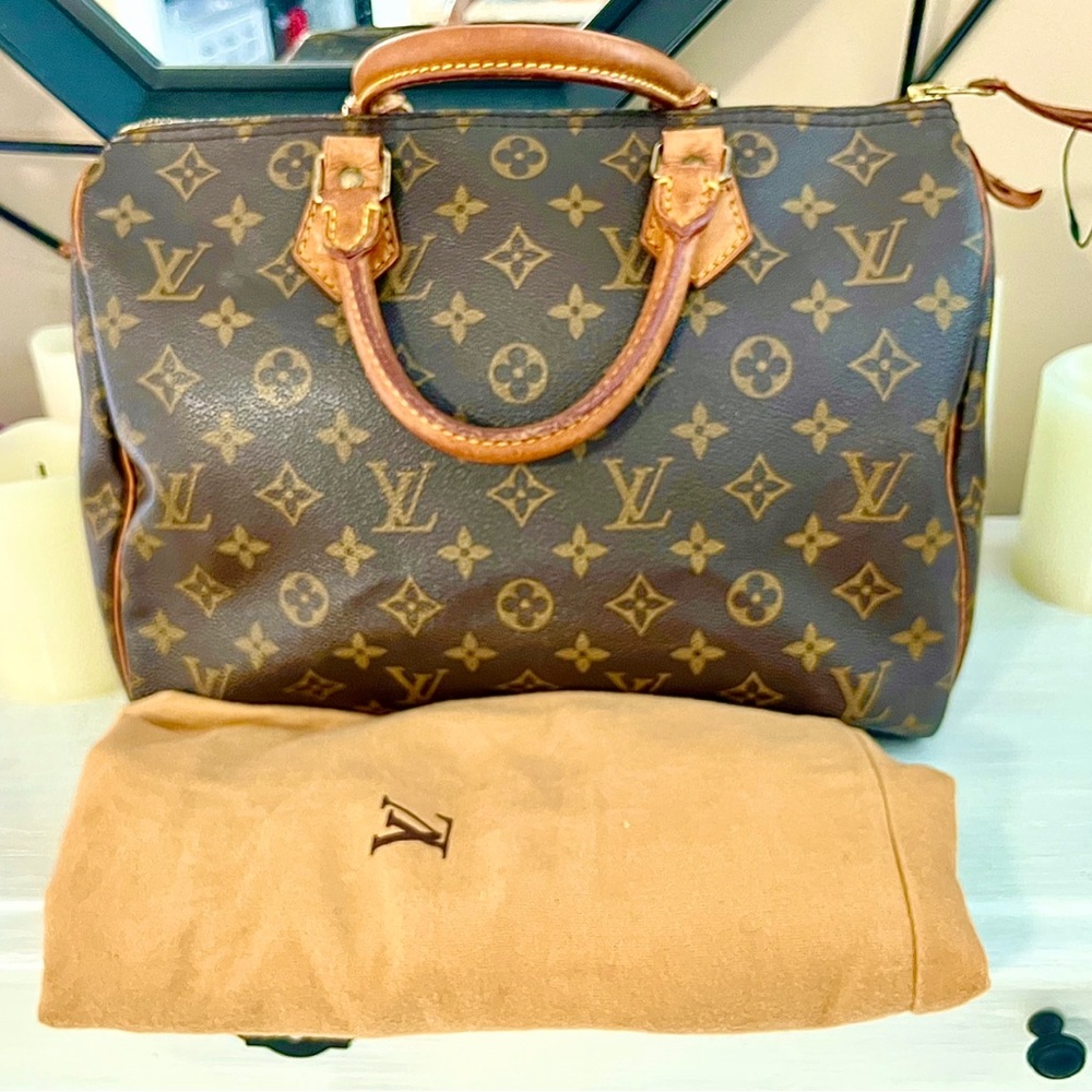 AUTHENTIC Louis Vuitton VINTAGE Speedy 30 bag